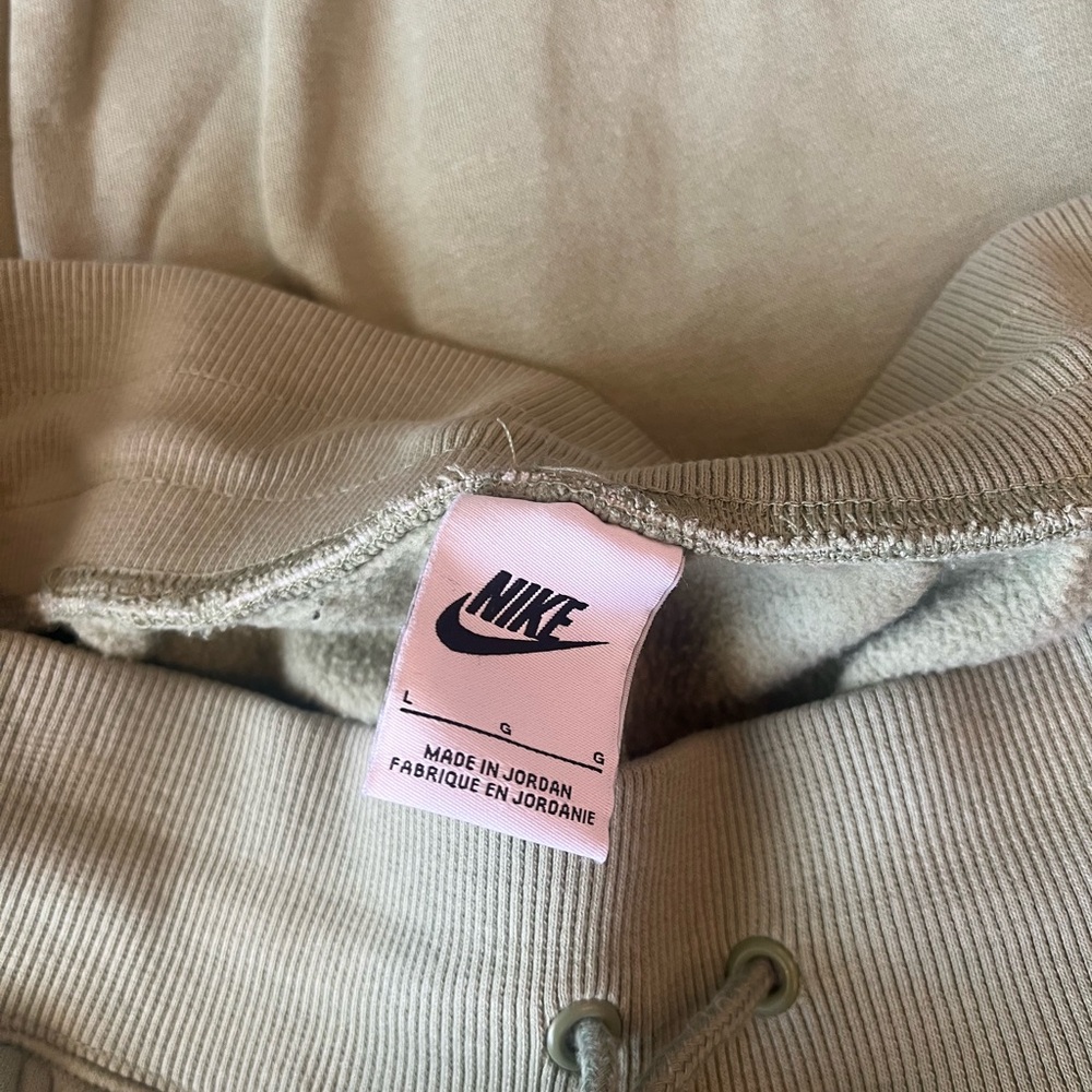 Nike Women's Sage Green Fleece Jogger Pants - Picture 6 of 6